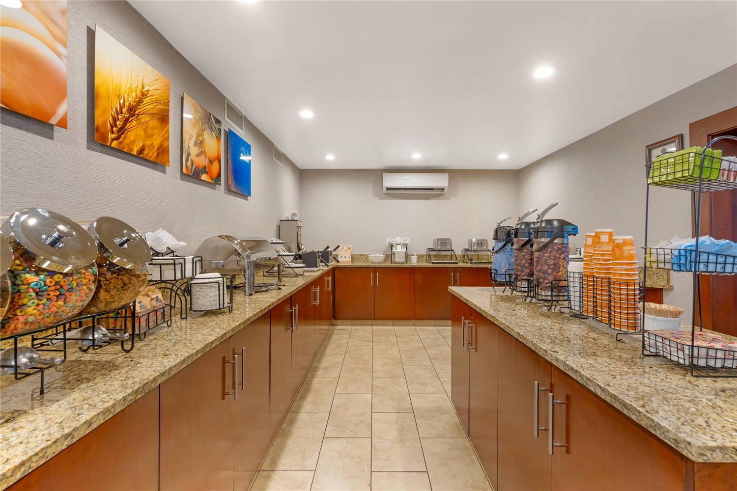 Comfort Inn Anaheim Resort 11/14