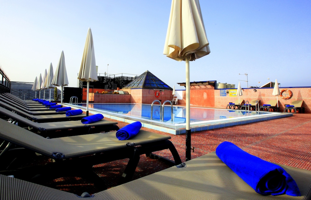 Reveron Plaza Hotel 31/38