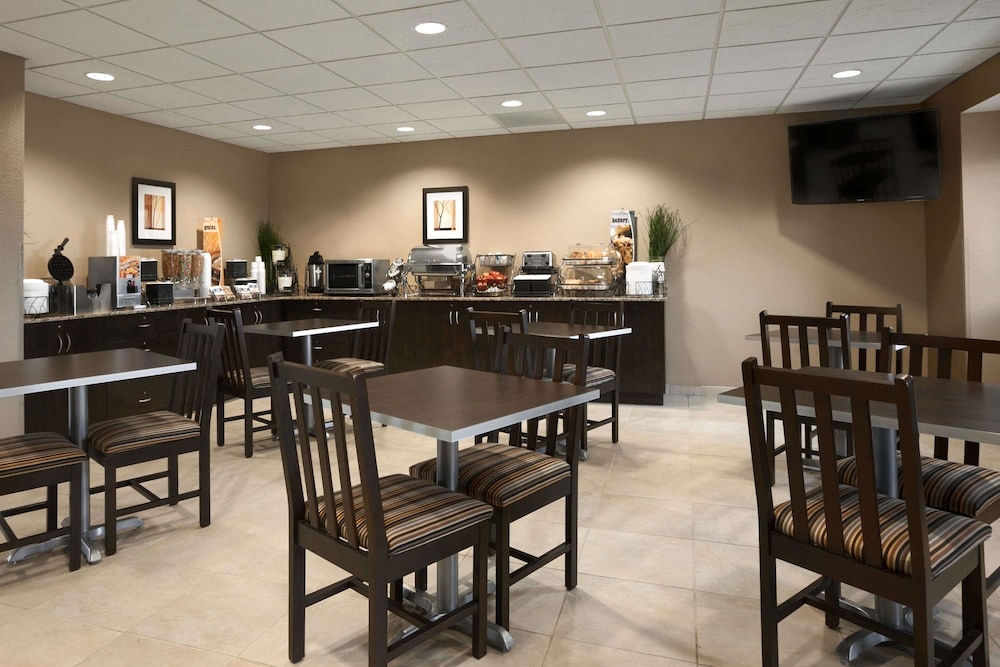 restaurant-cafeteria