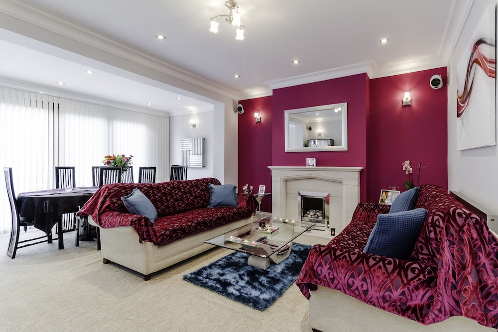 Brooklyn House Bramley Road 22/40