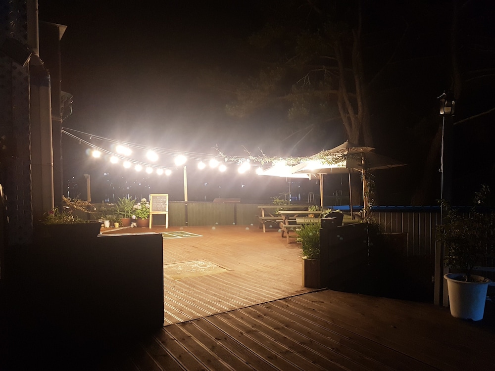 Tongyeong Pungcha Maeul Iris Pension 46/50