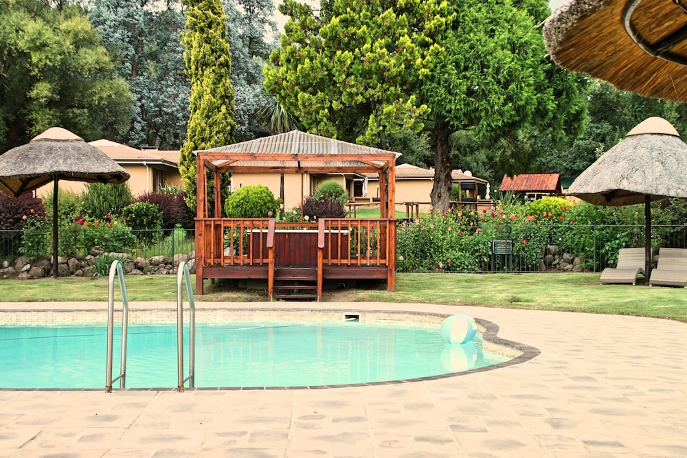 Riverbend Chalets 4/45