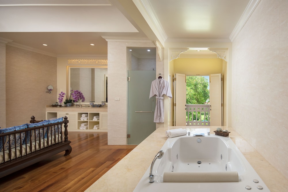 Dheva Mantra Resort 72/72
