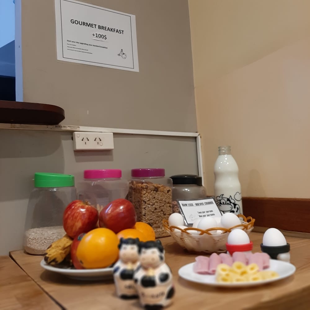 Sabatico Travelers Hostel 23/50