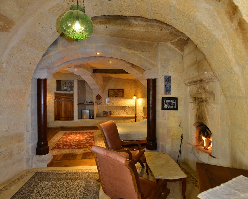 Sultan Cave Suites 61/77