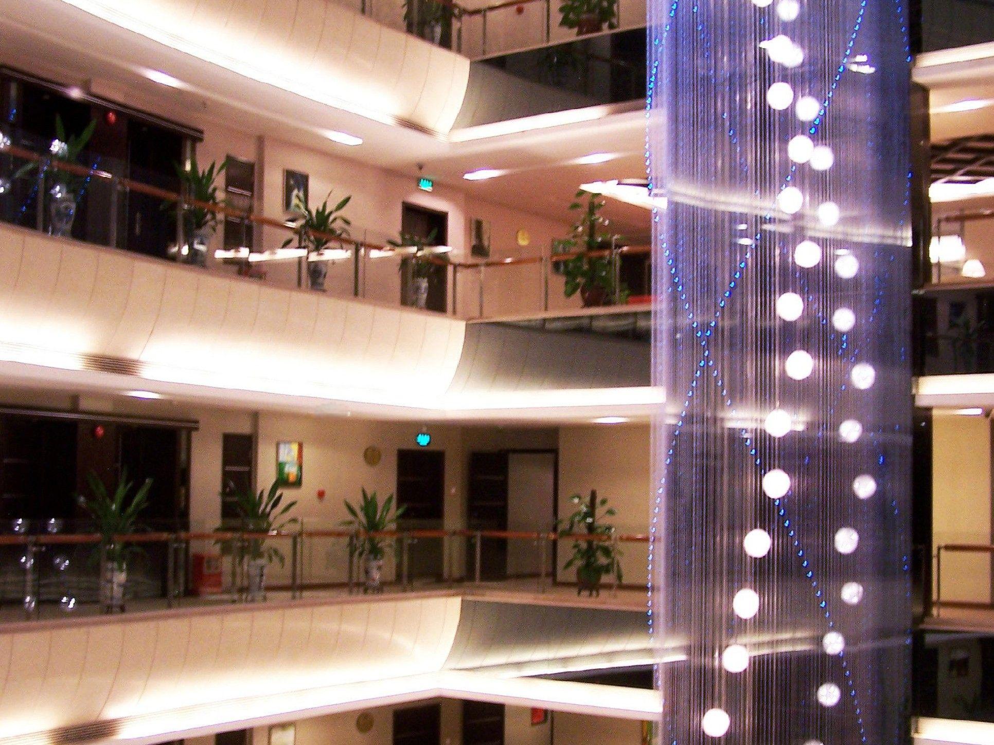 Rich Hotel 5/43