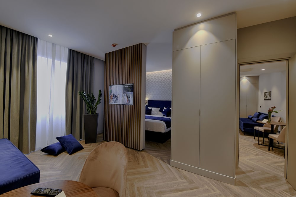 Duomo Hotel & Apartments 48/74