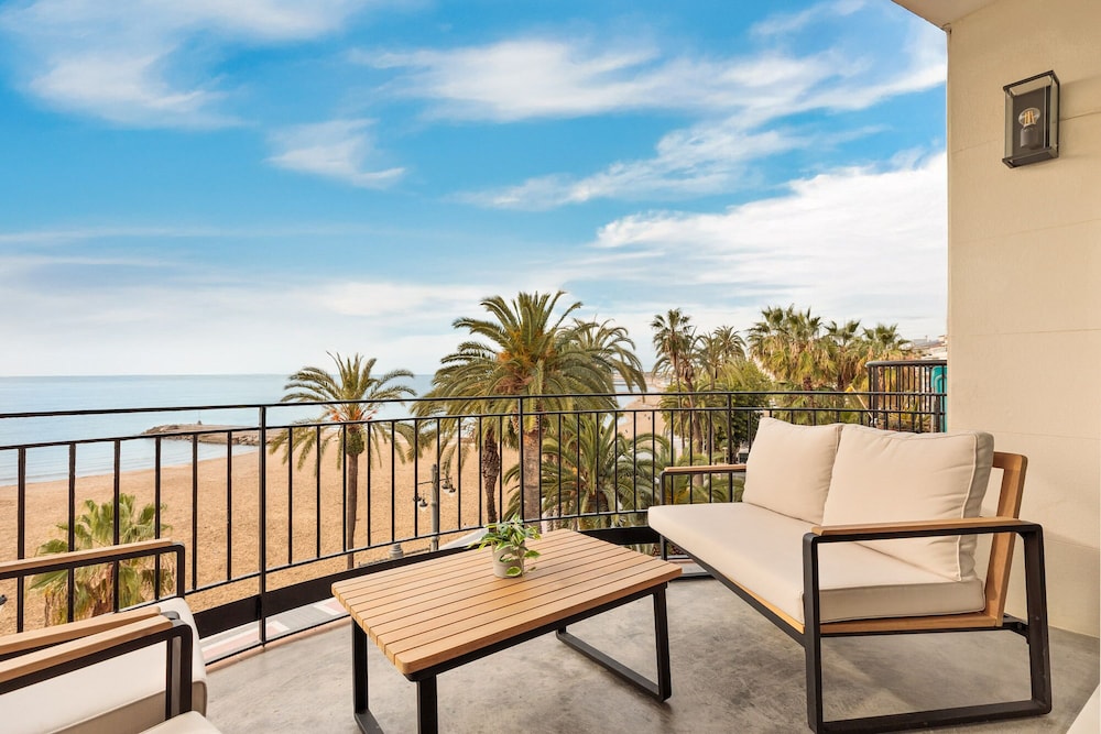 Sitges Group Ribera 37/50