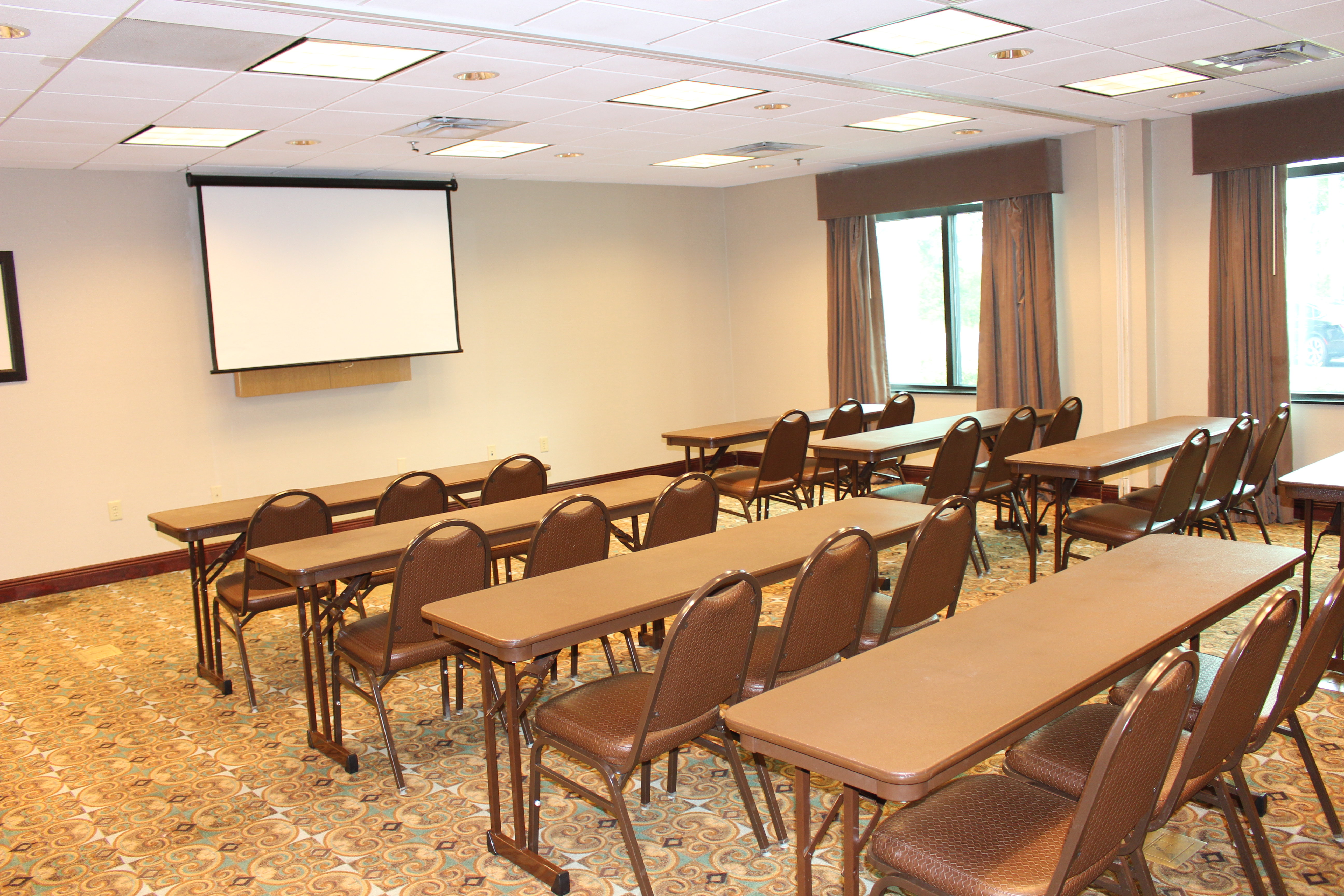 Holiday Inn Express Suites Mobile West I 10 35/40