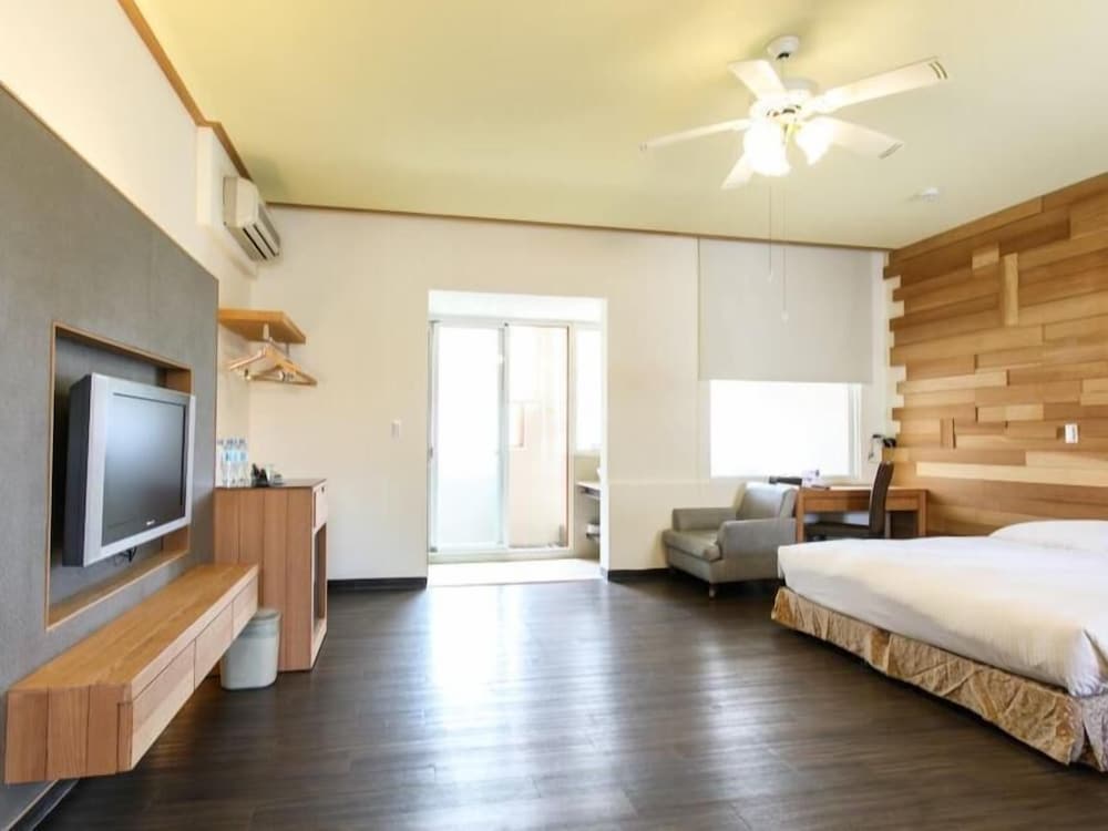 Room, Quadruple, Twin Beds, 2 King Beds, Pet Friendly