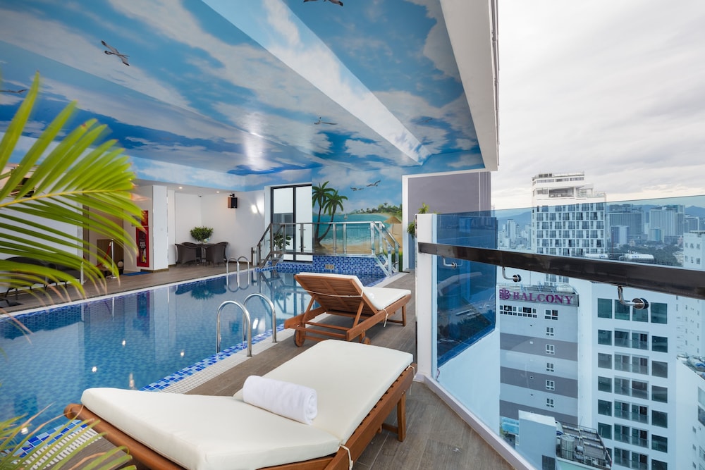 Lucky Sun Hotel 3/49