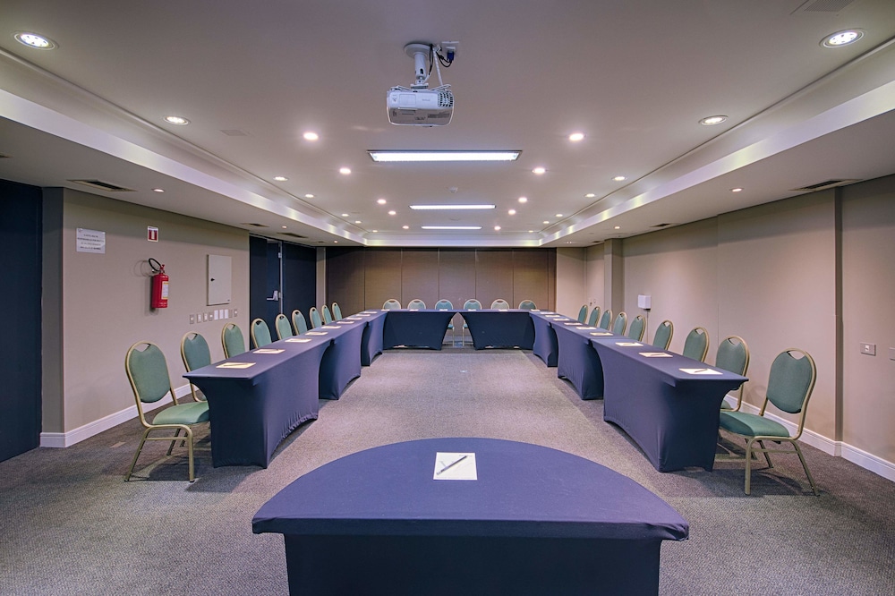 Hotel Victoria Villa Curitiba By Nacional Inn 140/146