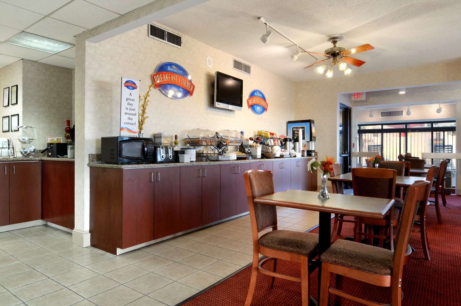 Baymont By Wyndham Macon I-75 24/27