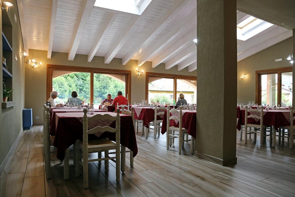 Albergo Breglia 43/64