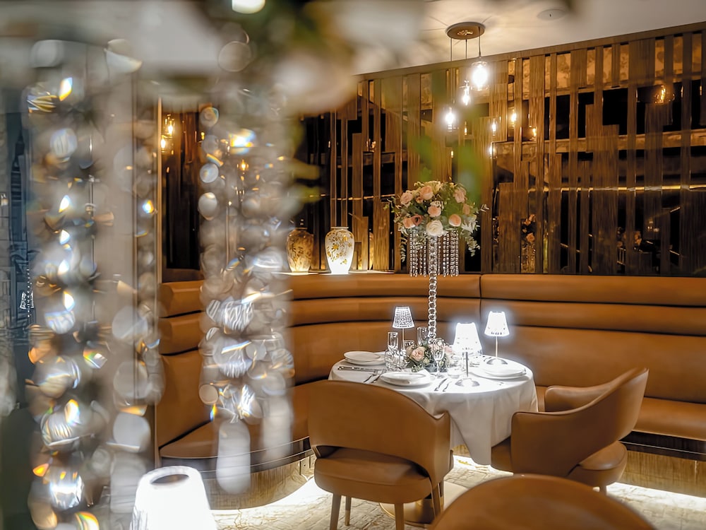 Movenpick Dubai Creek 37/49