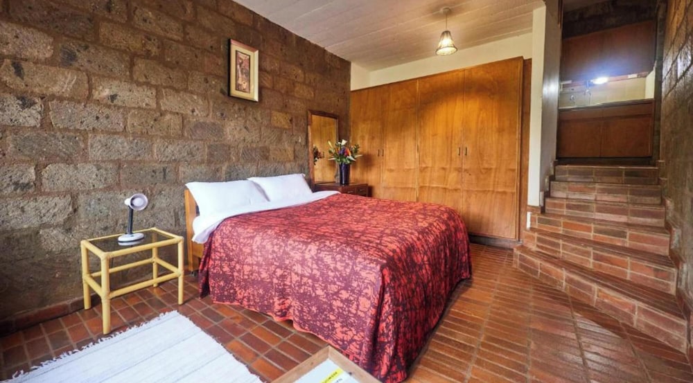 Villa Rock Stop Falls B & B 16/50