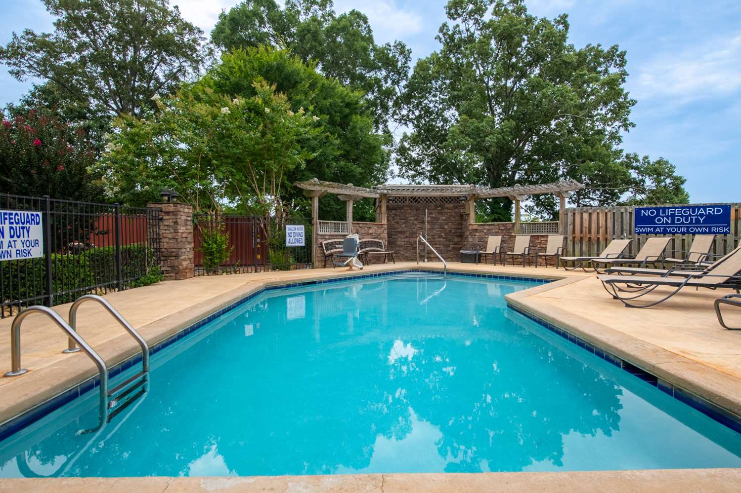Microtel Inn And Suites Anderson Clemson 17/37