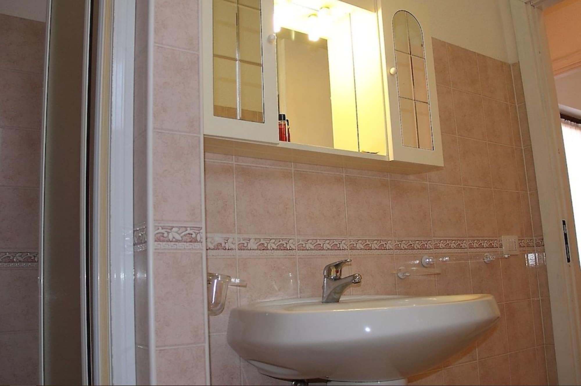 2 BEDROOMS, FAMILY, APARTMENT