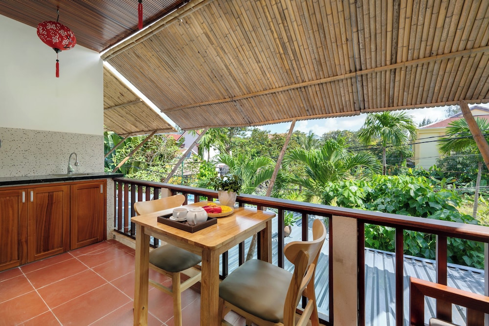 Red Flower Cottages Homestay 56/72
