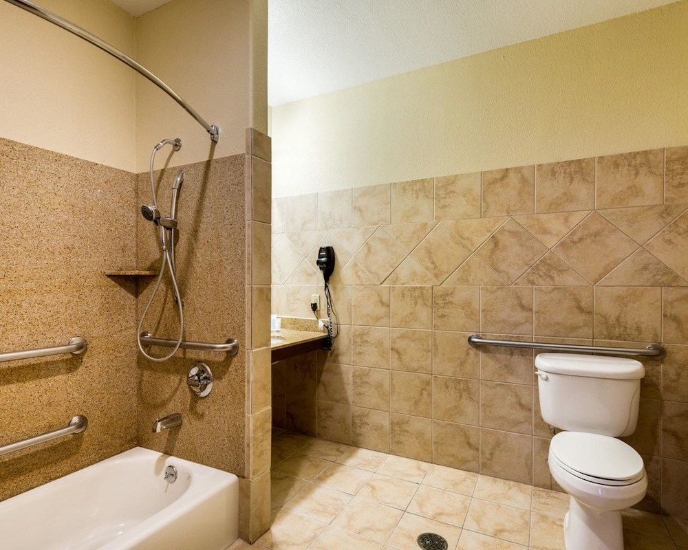 Comfort Suites near NASA - Clear Lake 17/39