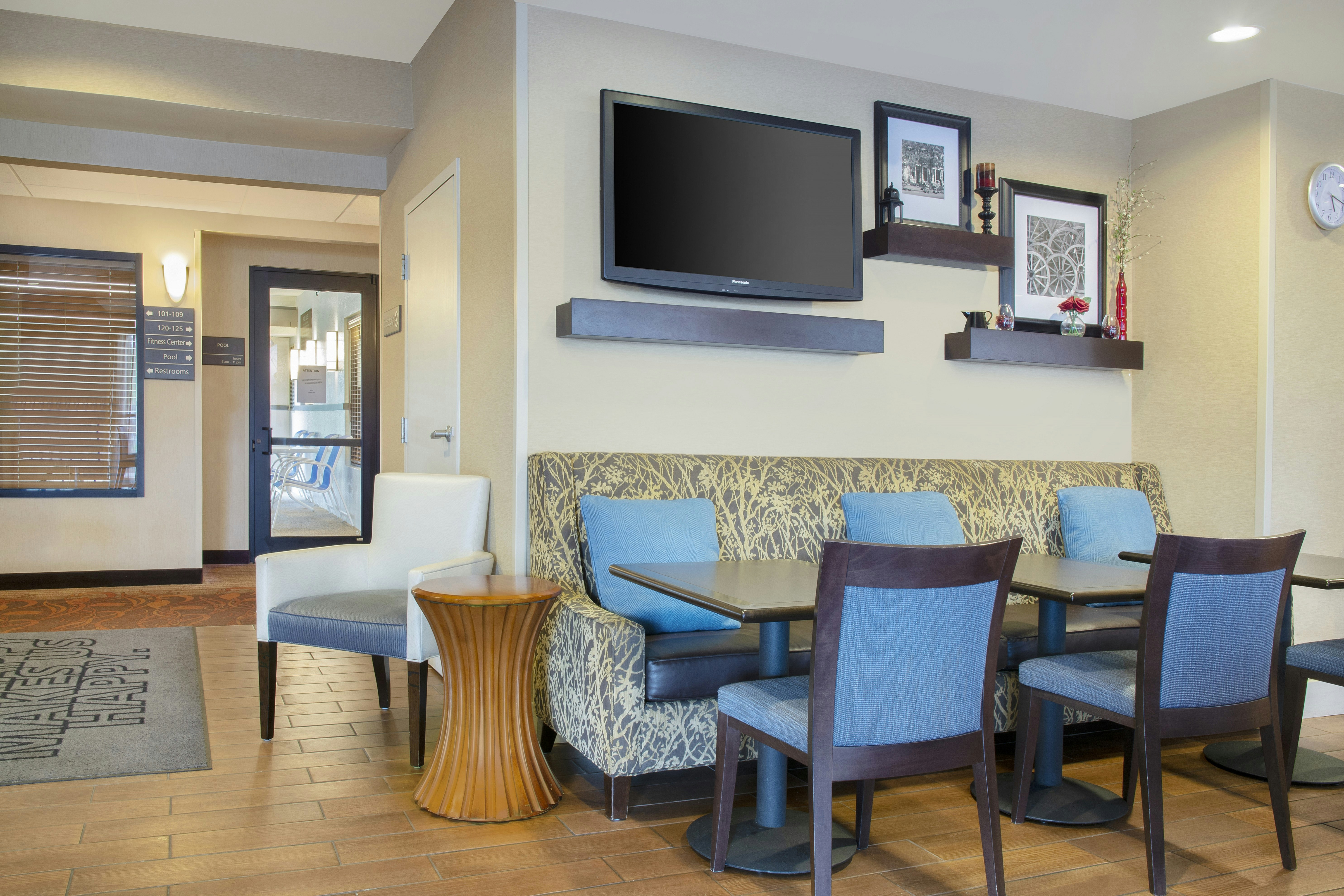 Hampton Inn Merrillville 27/36