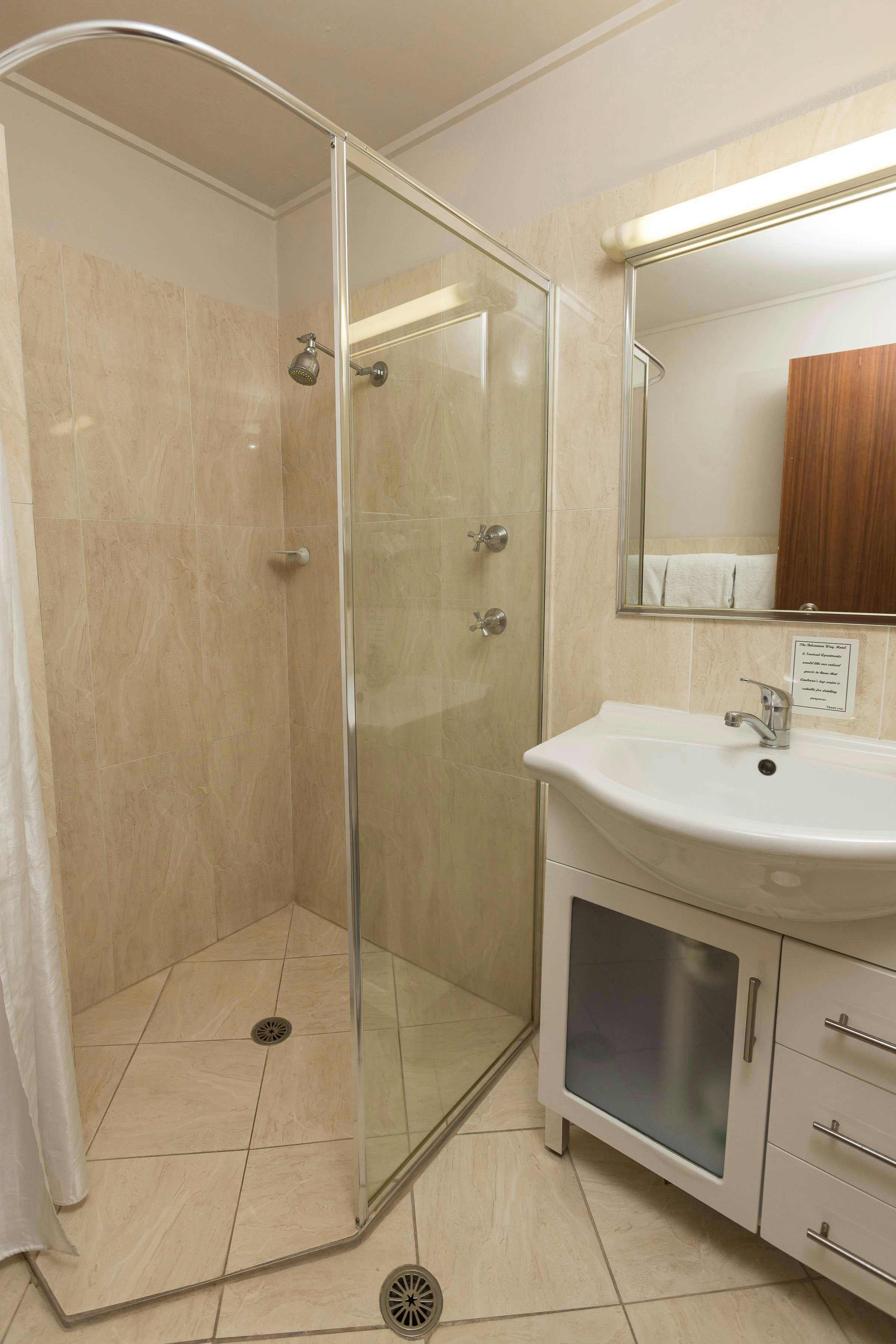 Belconnen Hotel Motel Serviced Apartments 46/48