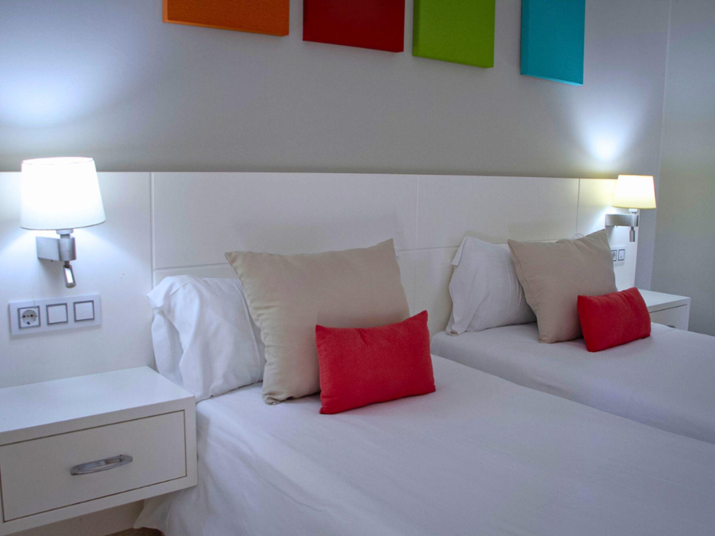 2 Bedrooms, Apartment, Balcony or Terrace