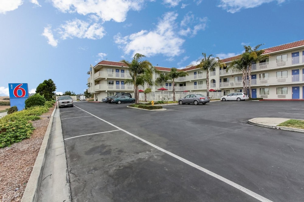 Motel6 Watsonville, CA - Monterey Area 48/64