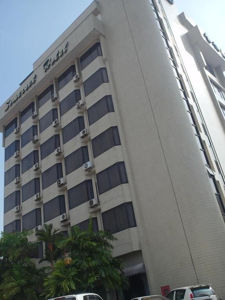 Somerset Hotel 3/34