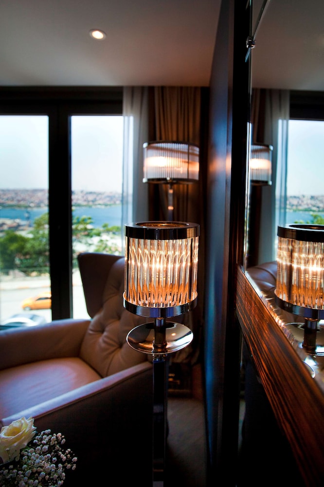 Radisson Blu Hotel Istanbul Pera 48/78