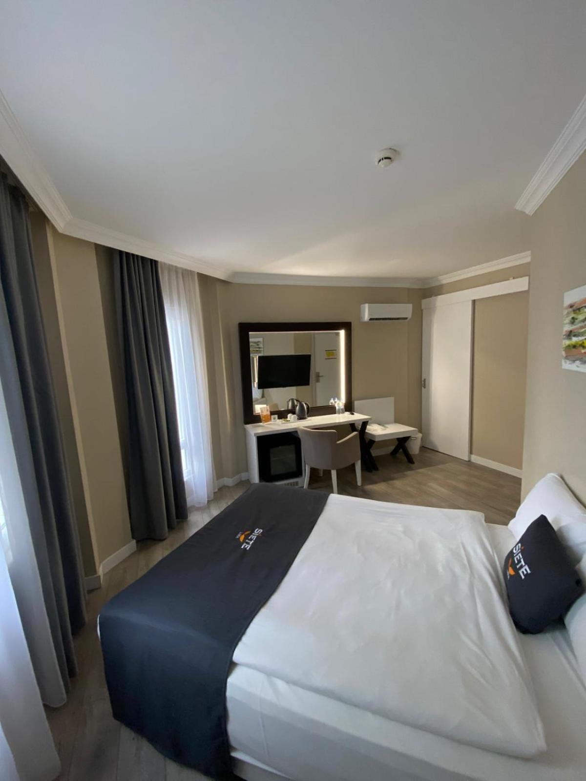 جناح جونيور بشرفة