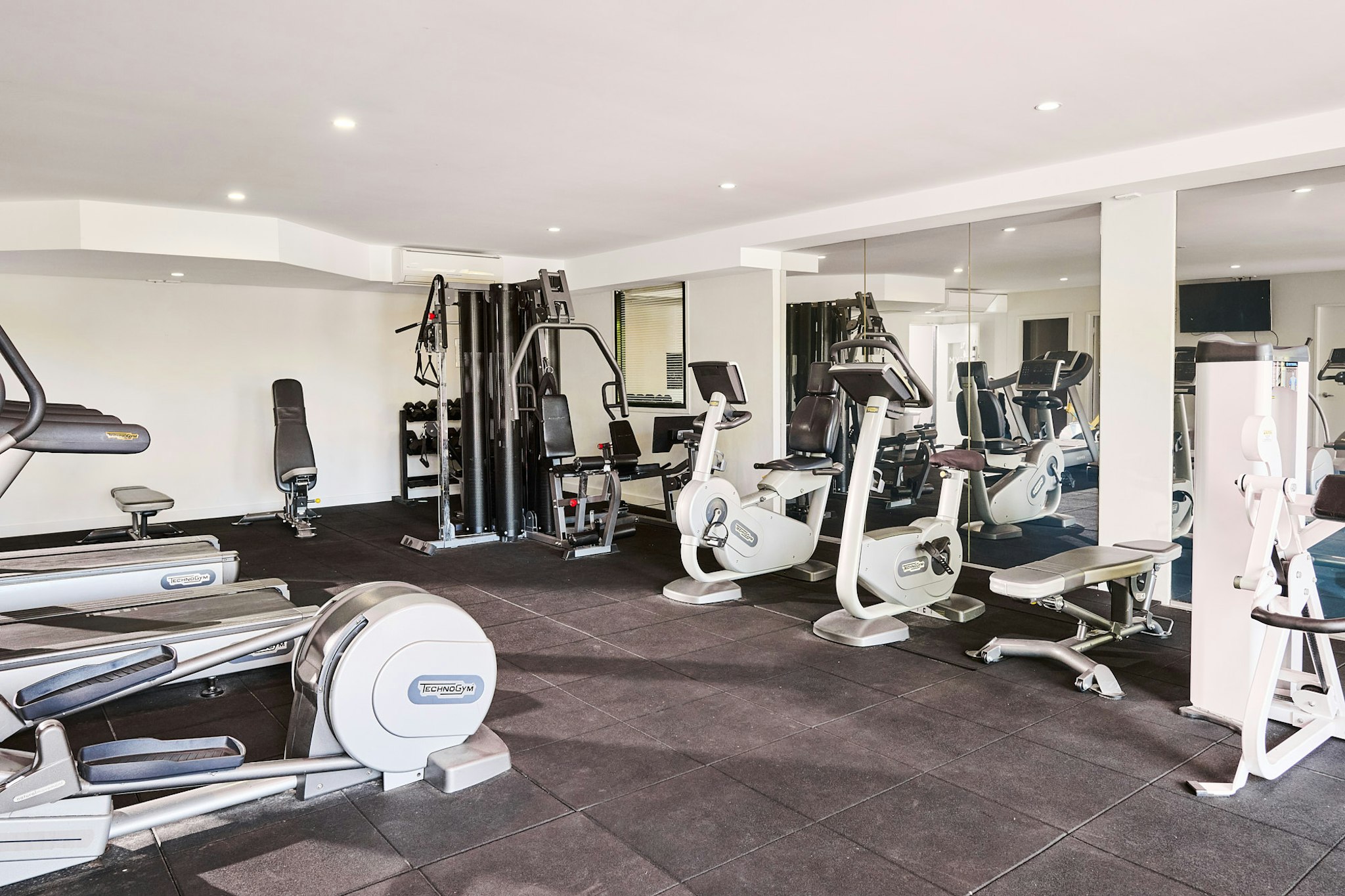 Alpha Hotel Canberra 22/41