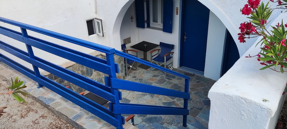 The Noverian Bios Santorini Boutique Hotel in SANTORINI