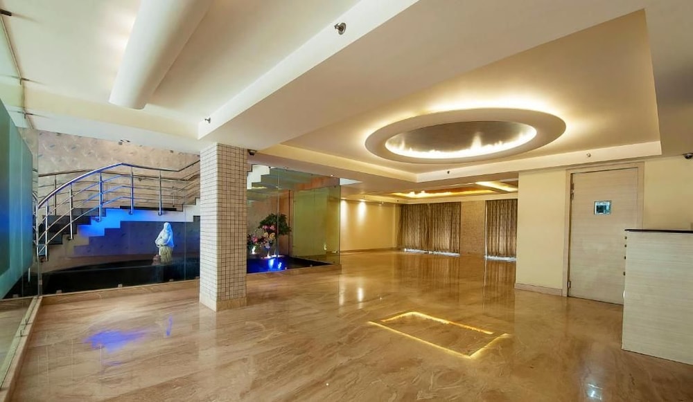 Mayur Hotel 10/49