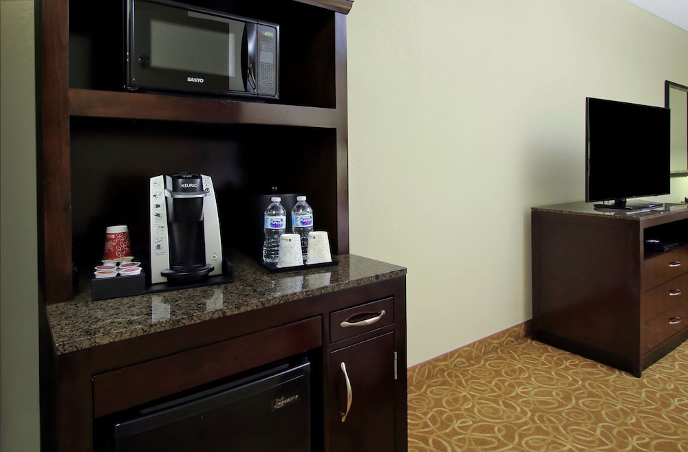 Hilton Garden Inn Miami Airport West 48/64