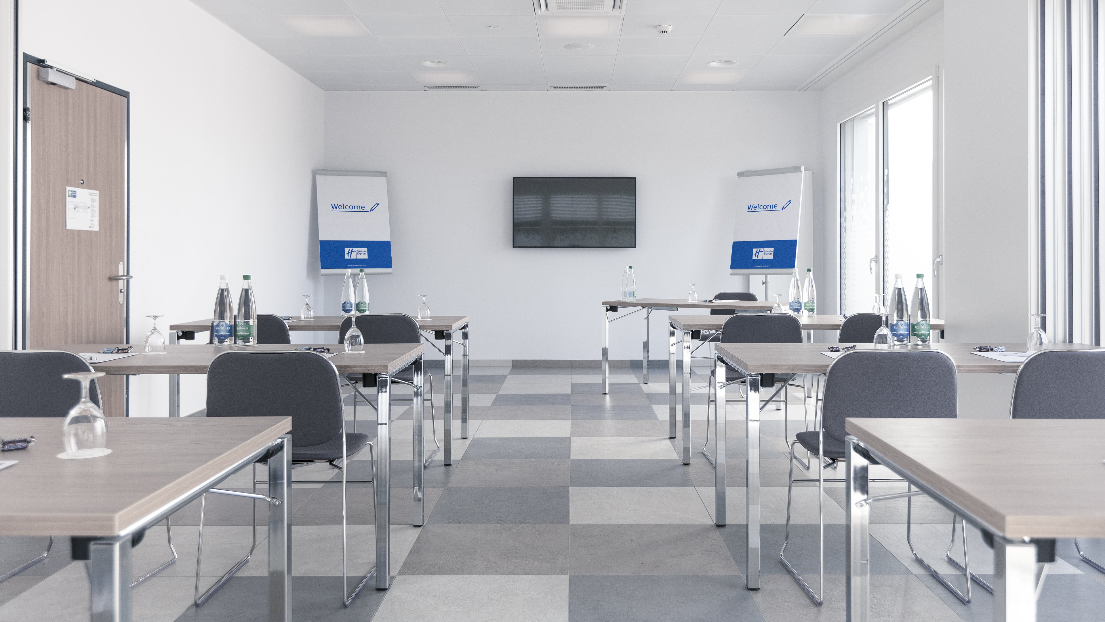 Holiday Inn Express Luzern-Neuenkirch 59/65