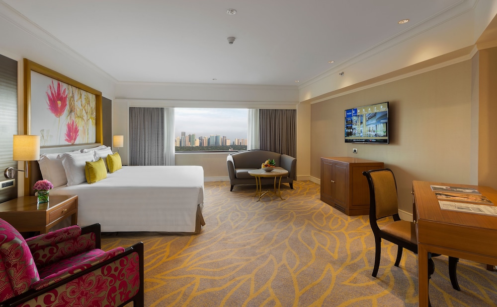 Dusit Thani Manila 18/72