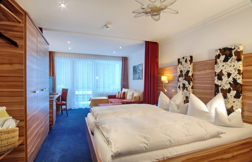 غرفة سوبيريور بسرير مزدوج، Hotel Alpenhof 2/5