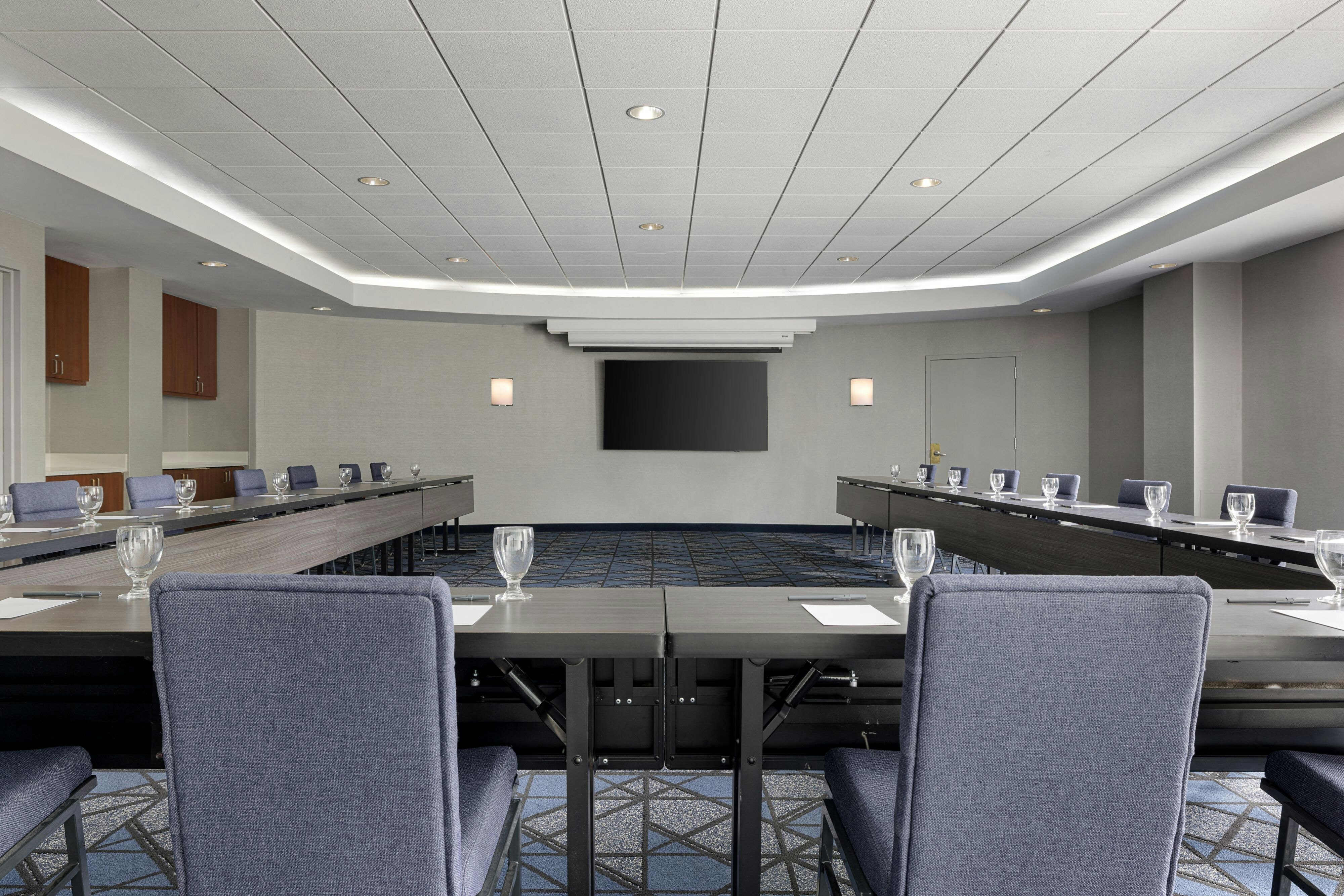 Courtyard By Marriott Republic Aprt Long Island Farmingdale 59/71