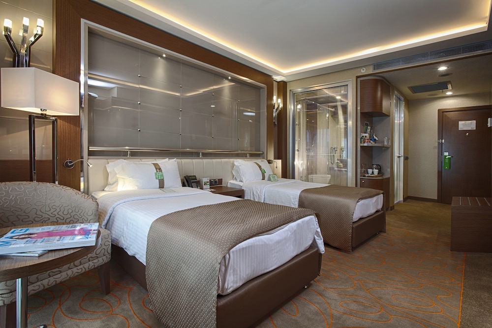 HOLIDAY INN ANKARA - KAVAKLIDERE 32/78