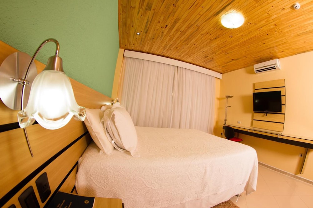 MARAMBAIA HOTEL 36/66