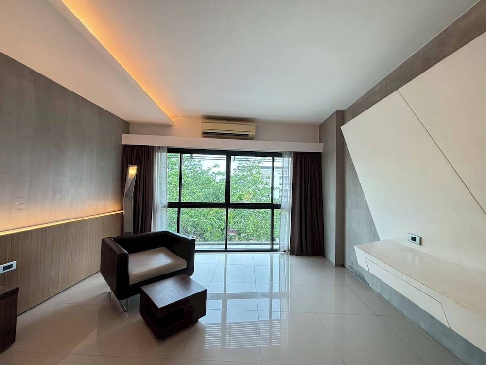Nine Forty One Hotel 24/44