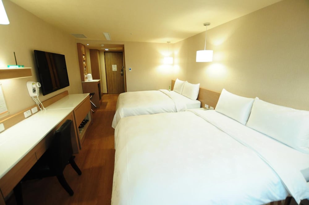 Kindness Hotel - Kaohsiung Main Station 6/51