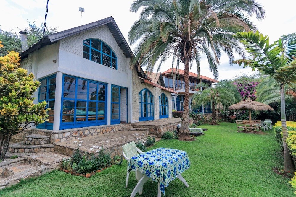 Palm Garden Lodge 24/31