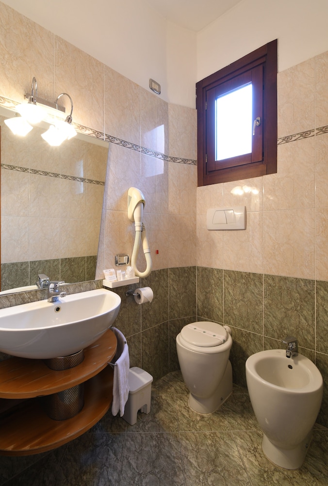 Hotel Cavour 55/58