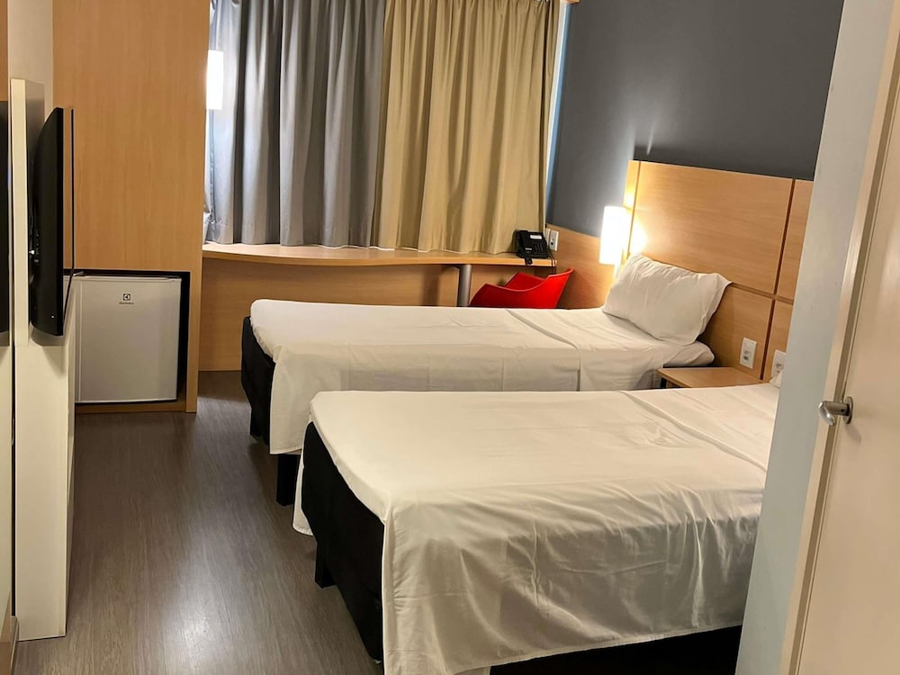 Ibis Catalao 20/62