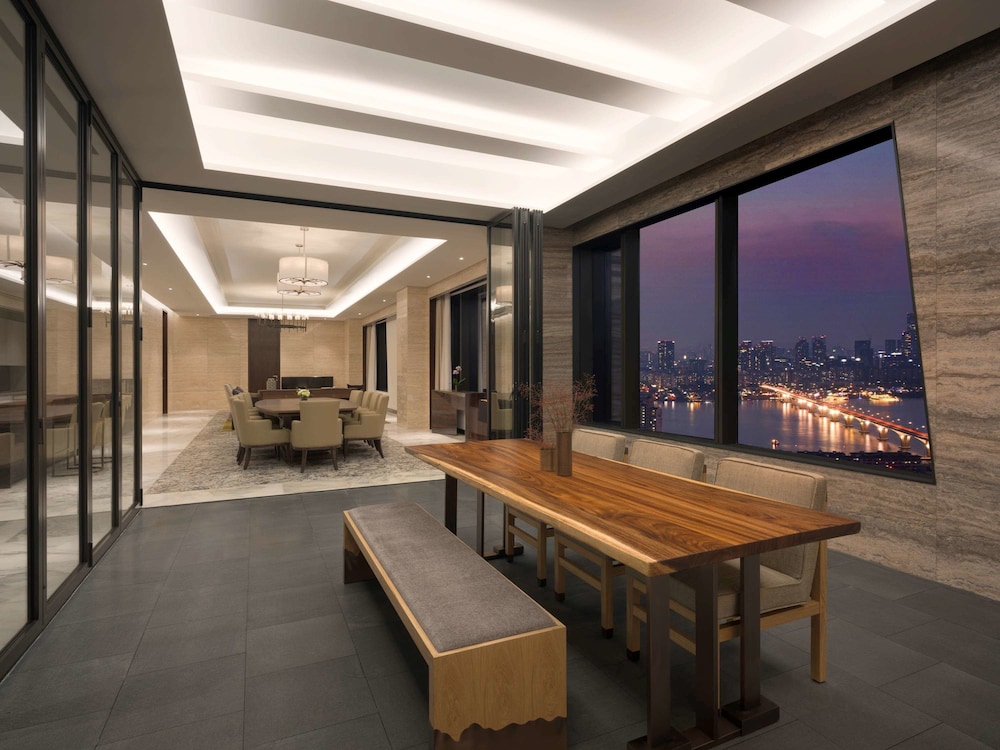 Grand Mercure Ambassasdor Hotel and Residences Seoul Yongsan 54/71