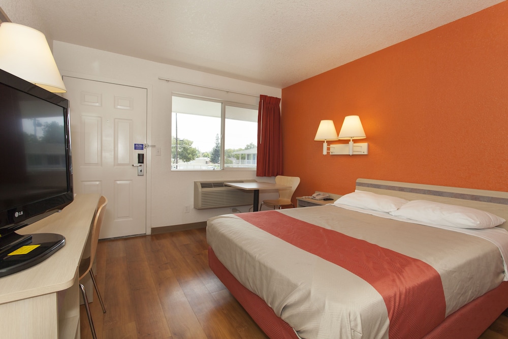 Motel6 Belmont, CA San Francisco Redwood City 19/61