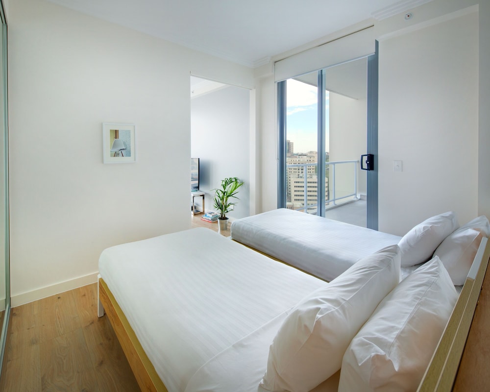 3 BEDROOMS, PENTHOUSE