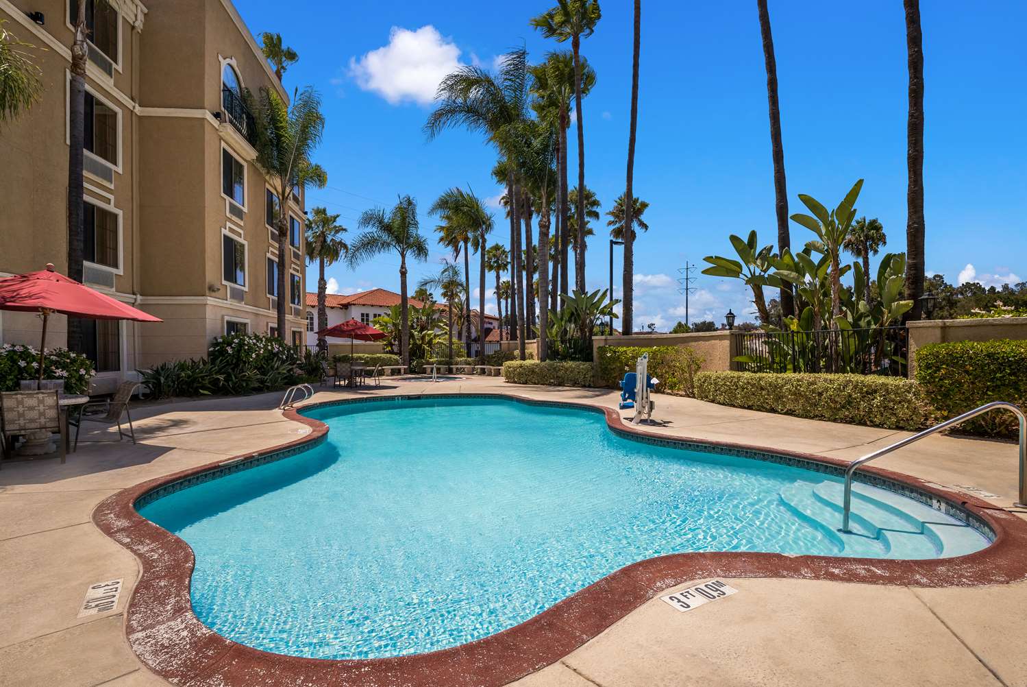 Best Western Escondido Hotel 34/35